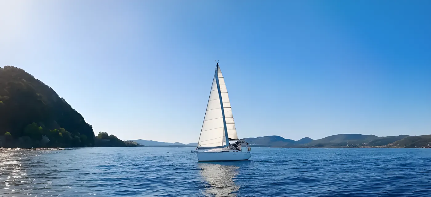 Barca a vela in navigazione